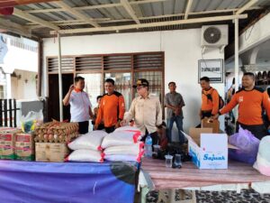 Pemprov Sumbar Salurkan 317 Kg Beras untuk Dapur Umum Bantu Korban Kebakaran di Pasa Gadang