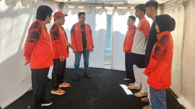 PON Beladiri 2025: Ketua KONI Sumbar Motivasi Atlet Judo dan Taekwondo