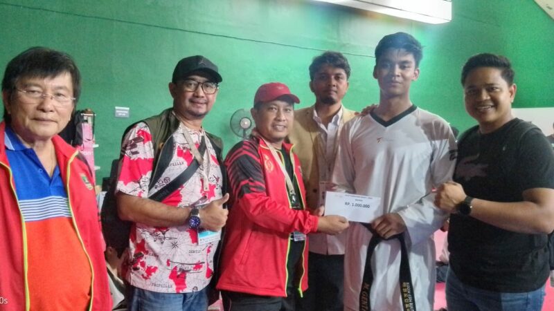 Genta Al Gifari Sumbang Medali Perdana PON Beladiri 2025 untuk Sumbar