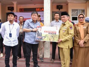 116 Kelompok Tani di Padang Terima Bantuan Alsintan dan Bibit, Wawako Maigus Apresiasi Waka Komisi IV DPR