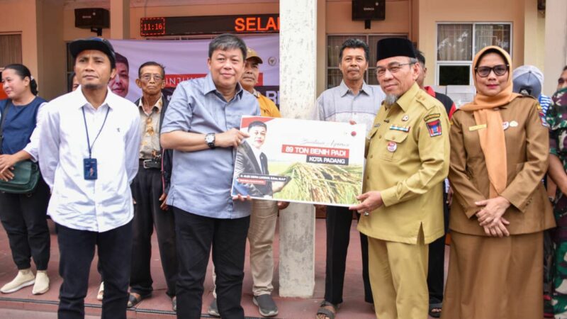 116 Kelompok Tani di Padang Terima Bantuan Alsintan dan Bibit, Wawako Maigus Apresiasi Waka Komisi IV DPR