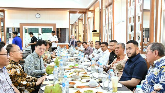 Jamu Delegasi Tianjin Foreign Studies University, Pemko Padang Perkuat Kerjasama Pendidikan dengan Tiongkok