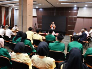 30 Lulusan Perguruan Tinggi Ikuti Program Magang Hub Kemnaker di PT Semen Padang