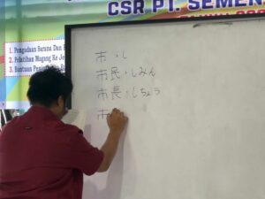 Berdayakan Generasi Muda, PT Semen Padang Gelar Pelatihan Bahasa dan Budaya Jepang di Koto Lua
