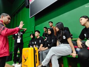 Sekum KONI Sumbar Bakar Semangat Atlet Karate dan Wushu di PON Beladiri Kudus