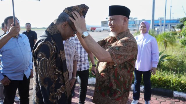 Gubernur Mahyeldi Sambut Kedatangan Muhibuddin Kajati Sumbar yang Baru