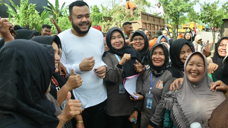 Wako Padang Ikuti Kegiatan Aksi Bersih Sungai Batang Maransi Aia Kalabu