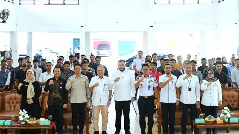Wako Padang Berikan Pengarahan kepada 46 Personel Penjaga Perlintasan Sebidang Kereta Api