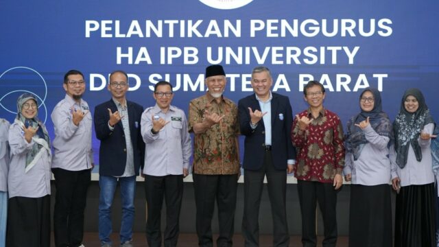 Gubernur Sumbar, Mahyeldi Ansharullah menghadiri pelantikan pengurus Himpunan Alumni Institut Pertanian Bogor (HA IPB) DPD Sumatra Barat di Auditorium Istana Gubernur