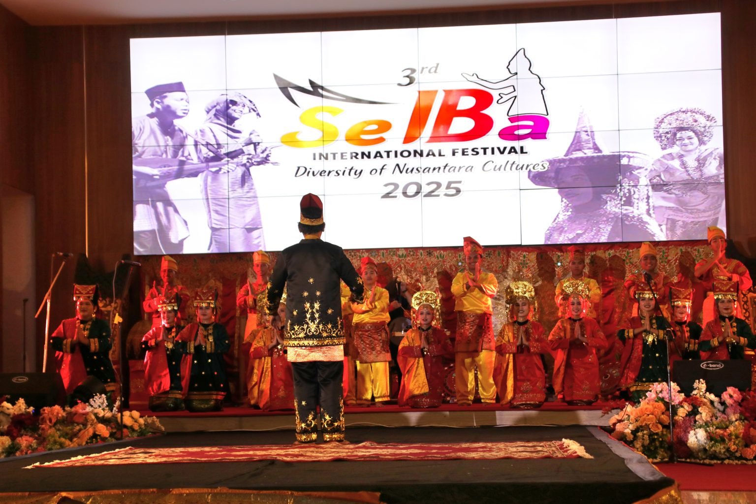 Tim Paduan Suara Al-Qindy Swara UIN IB Padang Akan Ikuti IBCF 2025 di Bandung