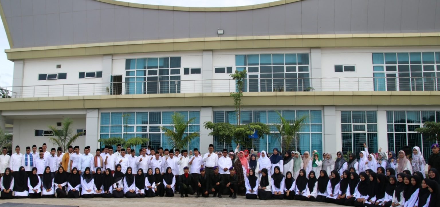 Upacara Hari Santri di UIN IB Padang, Rektor: Jadi Momentum Sekaligus Sebagai Refleksi Diri