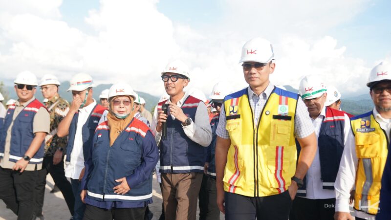 Kunjungi Proyek Tol Padang-Sicincin, Menko AHY Ingatkan Pentingnya Percepatan Konektivitas Pekanbaru-Padang