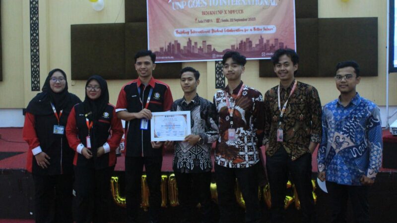 Universitas Negeri Padang (UNP) yang diinisiasi oleh Badan Eksekutif Mahasiswa (BEM KM UNP 5.6) kembali mencatatkan langkah penting dalam