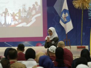 Talita Almira Salsabila memukau peserta yang hadir dalam acara pengenalan Program Sekolah Garuda Transformasi di SMAN Unggulan MH Thamrin,