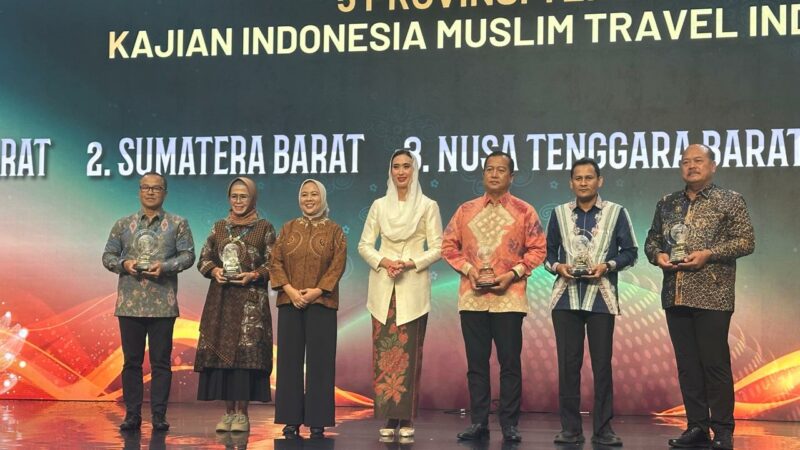 Sumbar Raih 2 Penghargaan di Indonesia Muslim Travel Index 2025