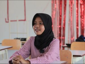 Alfia Rahma (15) kini memulai babak baru dalam hidupnya lewat Sekolah Rakyat. Saat ini kehidupan siswi kelas 1 SRMA 13 Bekasi jauh lebih baik