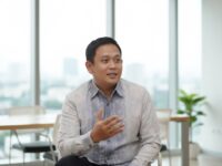 Ritus-ritus budaya kerap kali terlupakan karena dianggap usang dan menunggu waktu untuk punah. Pelbagai ruang diskusi dan tulisan-tulisan