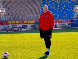 Dejan Antonic Resmi Latih Semen Padang FC