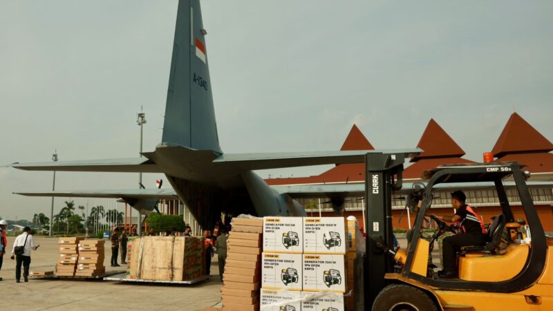 Presiden Prabowo Kerahkan Hercules Bawa Bantuan untuk Korban Bencana Sumbar