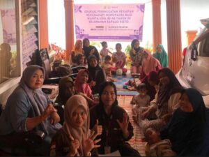 Mahasiswa FKM UNAND Beri Penyuluhan Kesiapan Menghadapi Menopause bagi Perempuan