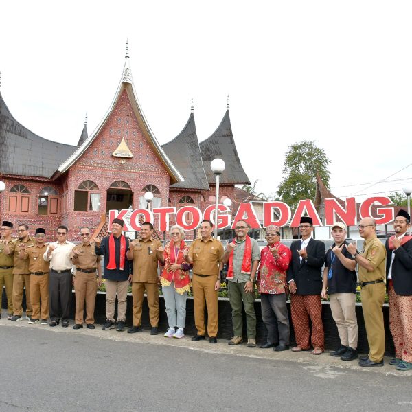 Masuk 30 Besar Desa Wisata WIA 2025, Tim Juri Sambangi Nagari Koto Gadang