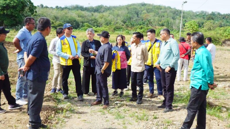 Tim Kementerian Pekerjaan Umum (PU) meninjau lokasi rencana pembangunan Sekolah Rakyat (SR) di Nagari Sungai Kambut, Kecamatan Pulau Punjung,