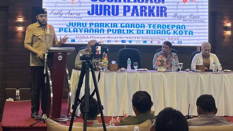 Jaga Citra Kota Wisata, Pemko Padang Tingkatkan Kualitas Juru Parkir