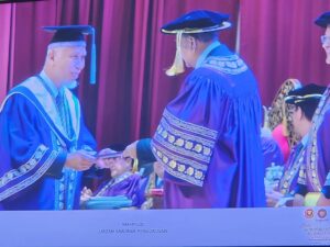 Gubernur Mahyeldi Diwisuda dari Universiti Islam Antarabangsa Sultan Abdul Halim Mu’adzam Shah