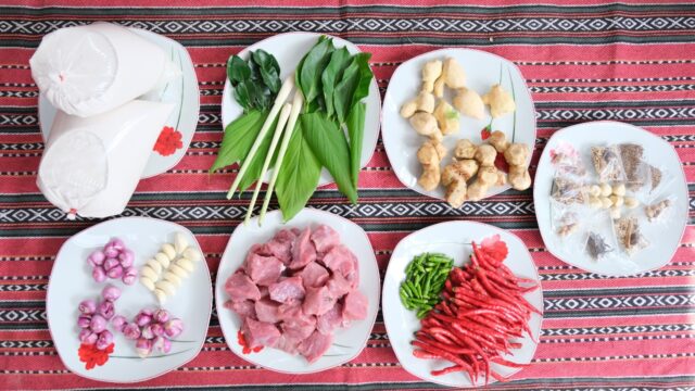 Rendang: Dari Dapur, Laboratorium dan Kelas Inspirasi Pembelajaran Berbasis Etnosain dan VR