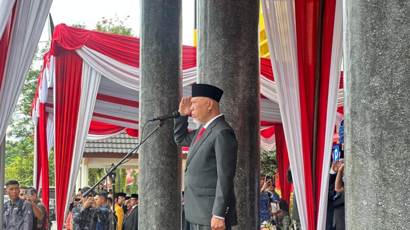 Peringati Hari Pahlawan, Gubernur Mahyeldi Pimpin Upacara dan Serukan Nilai Keikhlasan