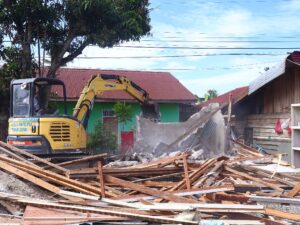 Pemko Payakumbuh Tertibkan Bangunan Tanpa Izin di Lahan Milik Pemerintah