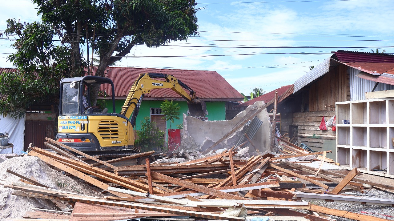 Pemko Payakumbuh Tertibkan Bangunan Tanpa Izin di Lahan Milik Pemerintah