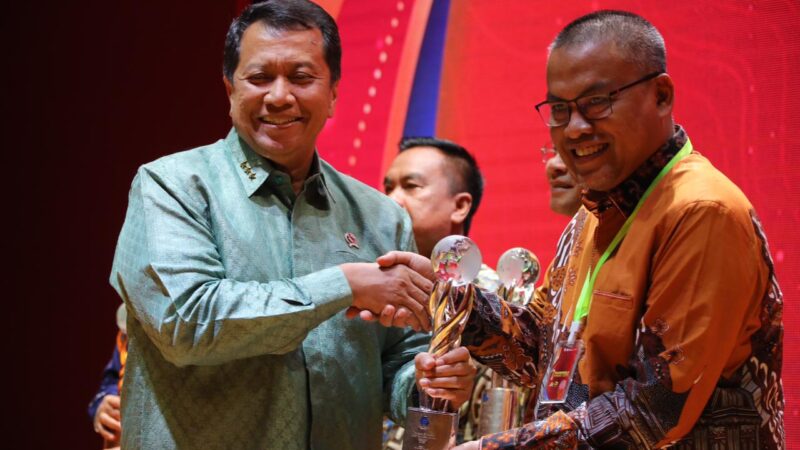 Pemprov Sumbar Raih Bhumandala Award 2025 dari BIG Berkat Inovasi Pengawasan Tata Ruang