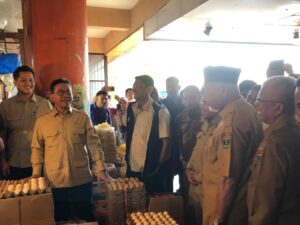 Kunjungi Pasar Raya Padang, Mendag Nilai Harga Komoditas Pangan Stabil