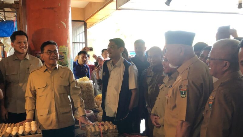 Kunjungi Pasar Raya Padang, Mendag Nilai Harga Komoditas Pangan Stabil