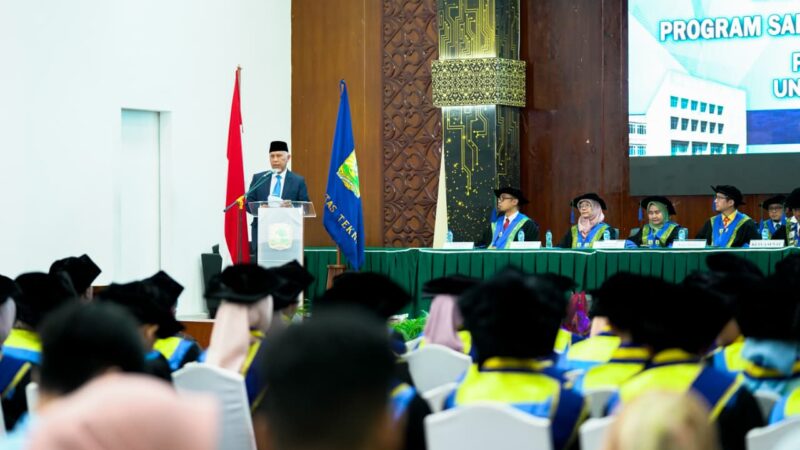 Gubernur Mahyeldi Ajak Wisudawan UNAND Jadi Generasi Penggerak Indonesia Emas 2045