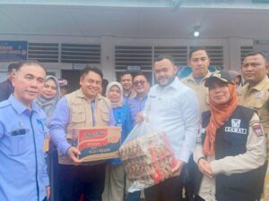 Bank Nagari Salurkan Bantuan untuk 2 Wilayah Terdampak Bencana di Padang