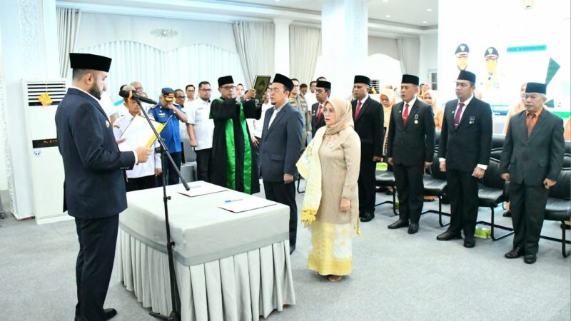 Rotasi dan Isi Kekosongan, Wako Padang Lantik 7 Pejabat Eselon II