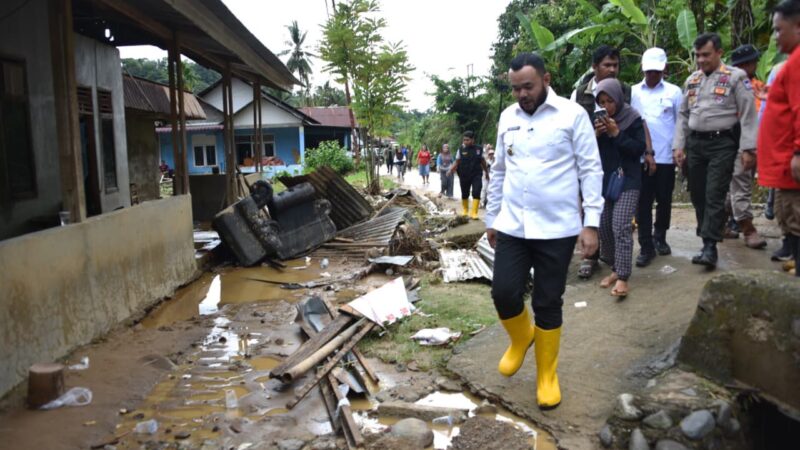 Percepat Pemulihan Pasca Bencana, Wako Padang Kunjungi Korban Banjir di Lambung Bukik