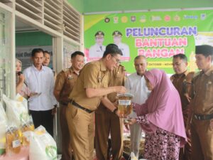 Pemko Payakumbuh Salurkan Beras CPP dan Minyak Goreng Periode Oktober-November