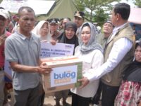 Komisi IV DPR dan Bulog Salurkan Bantuan Pangan untuk Korban Bencana di Padang