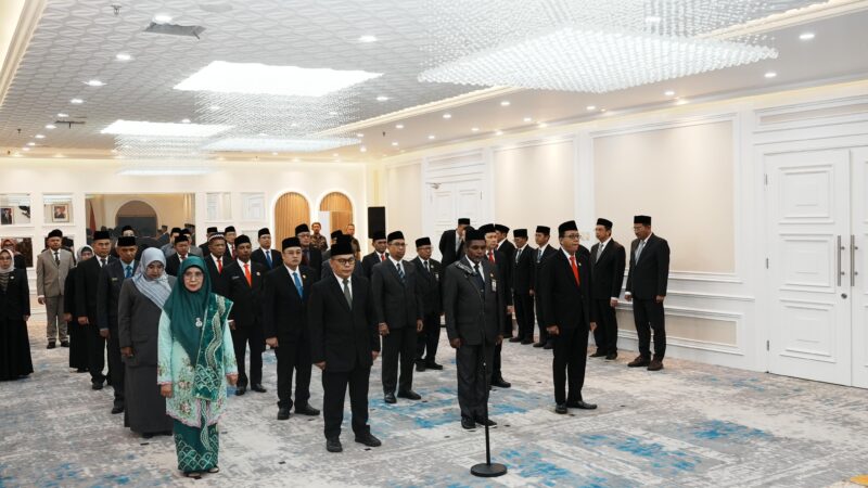 Menteri Agama RI Nasaruddin Umar melantik H Mustafa sebagai Kepala Kanwil Kementerian Agama (Kemenag) Sumbar, Rabu (12/11/2025).