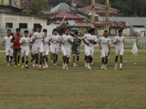 Jelang kompetisi Liga 4 Sumbar musim 2025/2025, Persatuan Sepak Bola Padang Panjang (PSPP) resmi memulai latihan perdana di Stadion Khatib