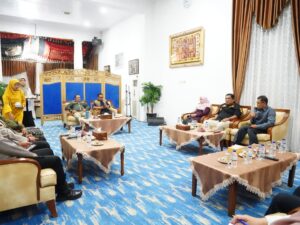 Pemkab Tanah Datar menetapkan masa tanggap darurat yang dimulai dari tanggal 27 November hingga 14 hari ke depan.