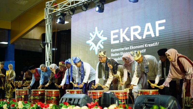 Menteri Ekonomi Kreatif (Menekraf) RI, Teuku Riefky Harsya meresmikan Tanah Datar Ekraf Fest dan Launching Tanah Datar Creative Hub,