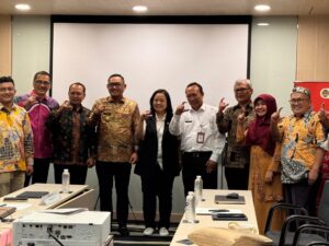 UIN Imam Bonjol Padang mengikuti tahap presentasi Uji Publik Keterbukaan Informasi Badan Publik Tahun 2025 yang diselenggarakan