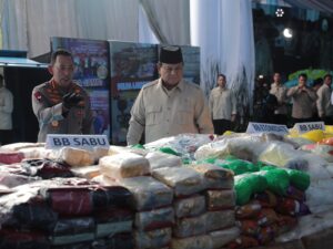 Presiden RI Prabowo Subianto menyerukan pentingnya menjaga persatuan nasional di tengah perbedaan dan dinamika politik.