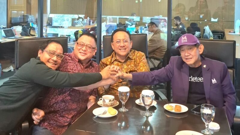 Senator RI asal Sumatra Barat (Sumbar) Irman Gusman mengusulkan kepada maskapai TransNusa Air untuk membuka rute penerbangan Bali–BIM