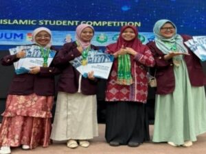Fakultas Ushuluddin dan Studi Agama (FUSA) UIN Imam Bonjol Padang berhasil meraih tiga medali emas dalam beberapa bidang perlombaan
