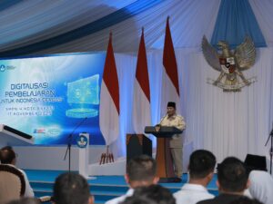 Presiden RI Prabowo Subianto mengatakan bahwa pemerintah menargetkan pendistribusian satu juta panel interaktif (smart board) pada tahun 2026
